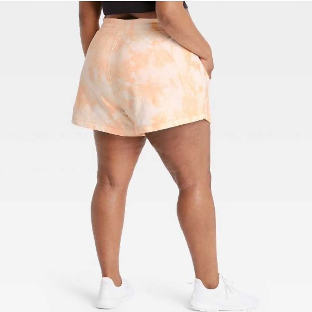 NWT All In Motion Women’s High Rise French Terry Shorts Size Large